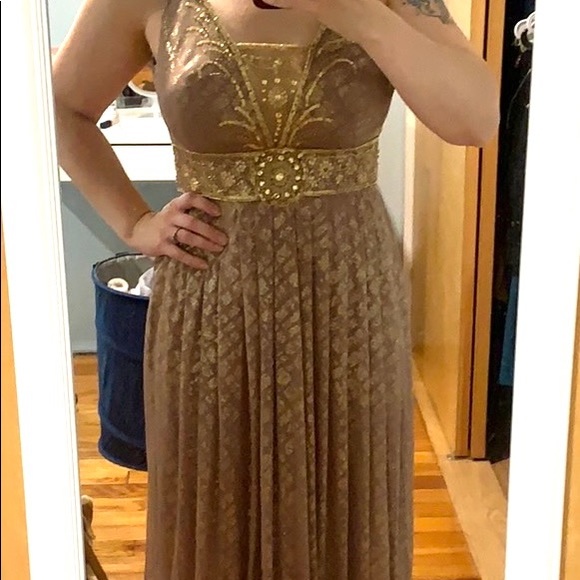 Fancy schmancy mauve and gold size 8 long dress - Picture 4 of 9